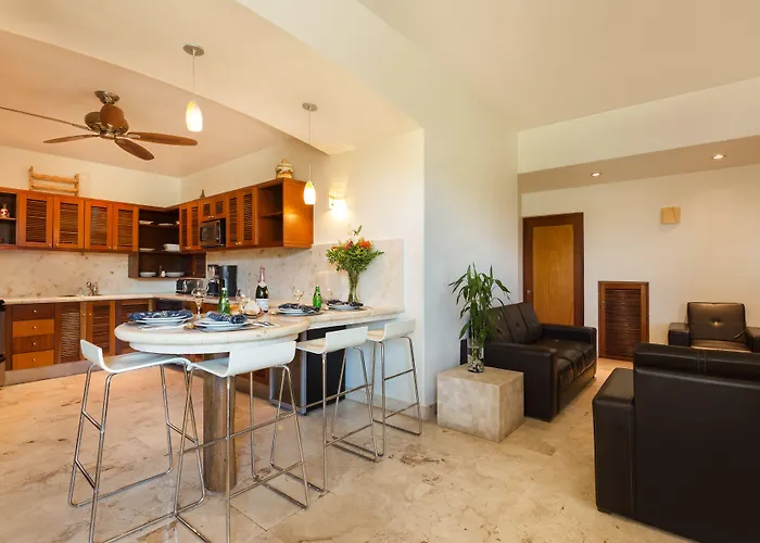 Hotel Porto Playa And Club 4*